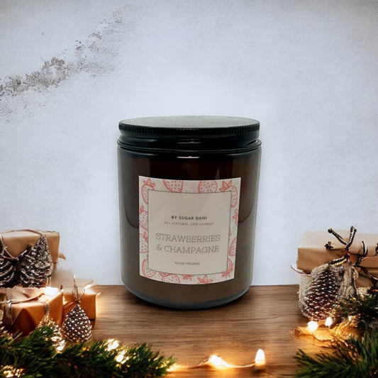 Strawberries & Champagne 180g candle - Christmas edition